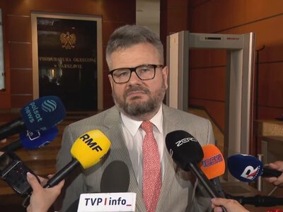 Pytania skwitował milczeniem. Koniec przesłuchania dr. Jędrzejewskiego