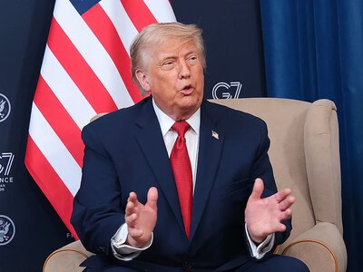 Donald Trump uderzył w sojuszników, jest wyjątek. Mówił o Nawrockim