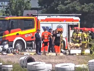 Samolot rozbił się w Warszawie. Trwa akcja strażaków