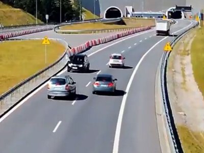 O włos od poważnego wypadku. Kierowca zawrócił przed tunelem na S1