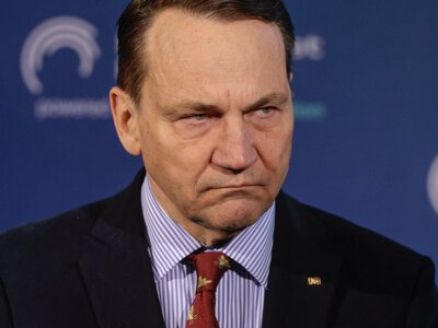 Sikorski o wystąpieniu Putina: To przygotowanie do operacji pod fałszywą flagą
