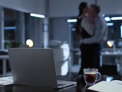 Lena miała w pracy romans z Mikołajem. Nagle wszystko się wydało