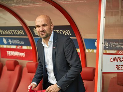 Media: Były trener Widzewa znalazł nowy klub. To mistrz kraju