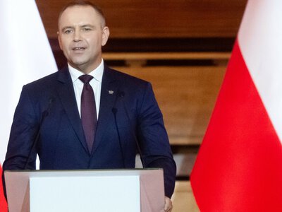 „Prezydent jest prawdziwym siewcą destrukcji. Burza po decyzji Nawrockiego
