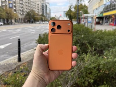 Nowy iPhone z większą baterią? Ile można czekać