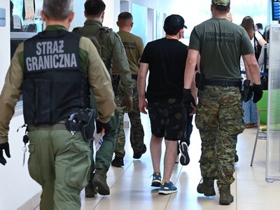 Deportacja obcokrajowców z Polski. Straż Graniczna informuje