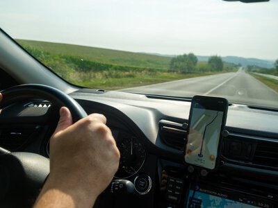 Myślisz, że nawigacja cię chroni? Ten błąd kosztuje kierowców 500 zł i 12 punktów