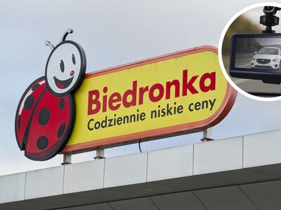 Biedronka dopieszcza kierowców. 99 zł za sprzęt 3 w 1