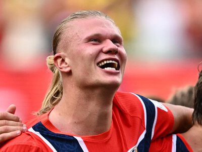 Zajrzeliśmy do garażu Haalanda. Piłkarz ma kolekcję warta fortunę. Szczególnie jeden model robi wrażenie