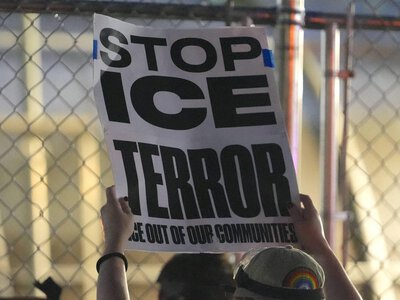 Donald Trump walczy z imigracją. Eksperci przedstawiają trzy scenariusze