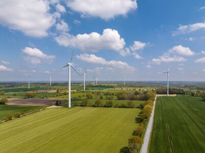 Gigant energetyczny i telekom przedłużają umowę
