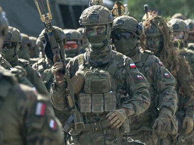 Tylko pięciu członków NATO osiąga ważny próg. Wśród nich Polska