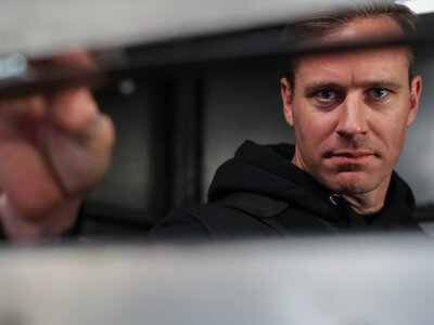 Ten film stał się obiektem kultu skrajnej prawicy. Ku uciesze rasistów trup o ciemnej skórze pada gęsto