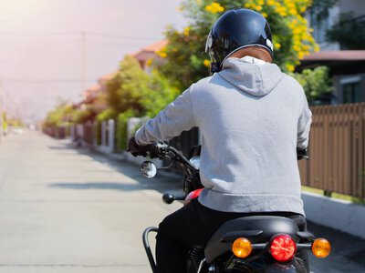 Przekroczył prędkość tylko o 1 km/h. Teraz musi zapłacić 32 tys. złotych