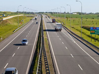 Nowe znaki na autostradzie A1. Chodzi o urlopowiczów jadących nad morze