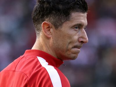 Lewandowski będzie szukał rodzinie nowego domu. Za ocean poleci bez żony