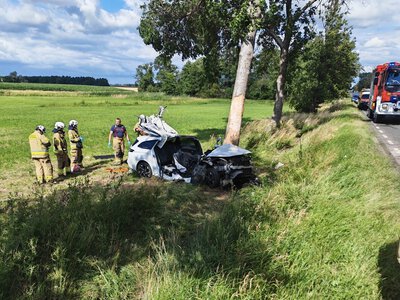 Tragedia pod Płockiem. Trzy osoby trafiły do szpitala. Jedna nie przeżyła