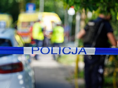 Nocny alarm na stacji paliw w Poznaniu. Przechodzień zauważył ciało