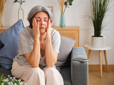 Wypalone na podwójnym etacie. Polki 50+ to „sandwich generation”: stają się nieformalnym filarem systemu opieki