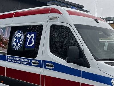 Mężczyźnie grozi do 10 lat więzienia (wideo: Julia Man, Zbliżenia)