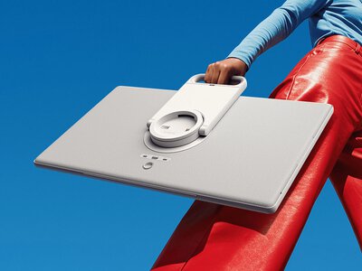 Przenośne centrum pracy i rozrywki. Samsung pokazał ekran na kółkach