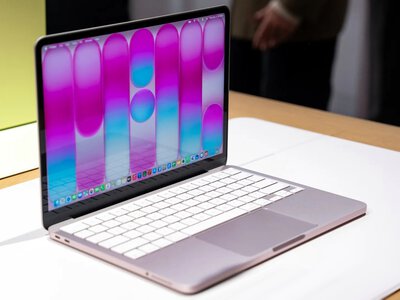 Tani MacBook okazał się hitem. Apple nie nadąża z produkcją