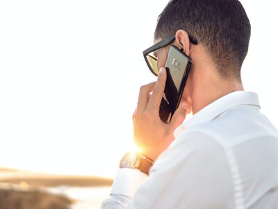 Tak spławisz telemarketera. Jedno zdanie kończy rozmowę