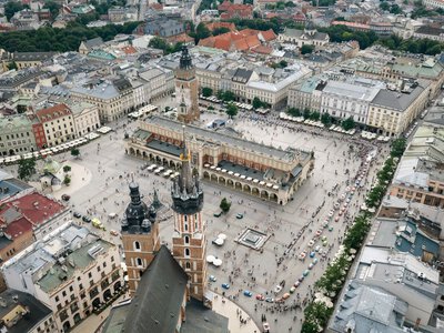 Dwa miliony na zbiórce. Maluchy opanowały krakowski Rynek