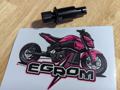 Ta elektryczna Honda Grom miażdży w hamowni i brzmi jak z kreskówki
