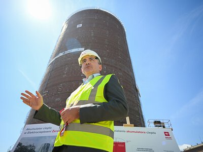 Gigant wyrósł nad Warszawą. Ogrzeje 75 tys. mieszkań