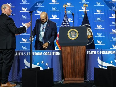 Obstawiał wystąpienia Donalda Trumpa. Zarobił ponad 100 tys. dolarów