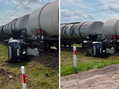 Zignorował znak B-20. Wjechał wprost pod pociąg towarowy