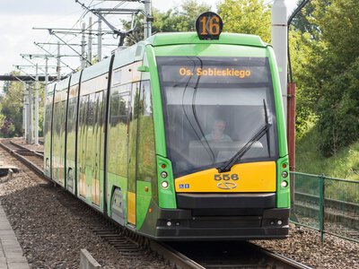 Miał pomóc ukraińskiemu chłopcu w tramwaju, został pobity. Mąż stracił pamięć