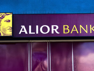Alior Bank daje 800 zł i obrączkę płatniczą. Wpisz ten kod