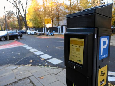 Pani Paulina wygrała z systemem. Zamiast kary 200 zł za brak opłaty parkingowej, zapłaciła... 2,50 zł. Warto znać jej przypadek