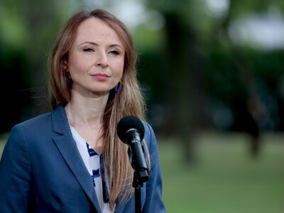 Dziemianowicz-Bąk: pracodawca nie będzie już mógł wyrzucić 5 tys. ludzi z dnia na dzień