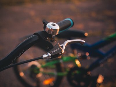 Ten dźwięk z roweru nie wróży nic dobrego. Przyczyna może cię zaskoczyć