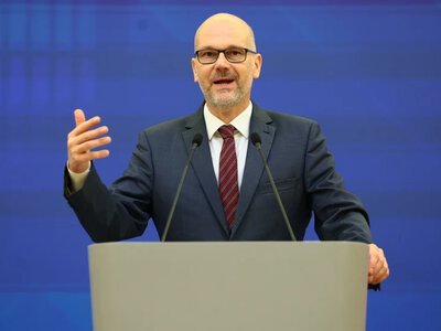 Minister broni nowego podatku. Istnieje konstytucyjne uzasadnienie