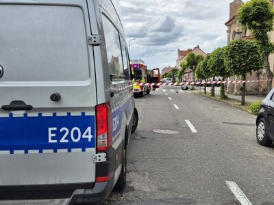 Rzuciła się z nożem na 8-letnią dziewczynkę. Podali, co się z nią teraz stało