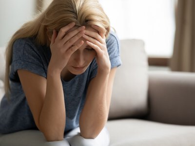 Czułam, że niosę plecak pełen kamieni. Po czym rozpoznać, że żyjemy z traumą?