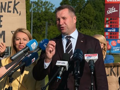 Krzyki i transparenty, konferencja Czarnka przerwana. Szczyt bezczelności