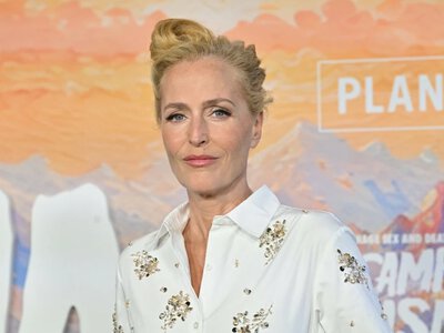 Gillian Anderson zachwyciła na premierze. Kwiatowa kreacja to hit