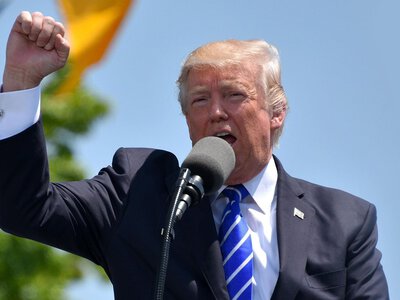 Donald Trump złożył hołd bohaterom Powstania Warszawskiego. Ambasador zabrał głos