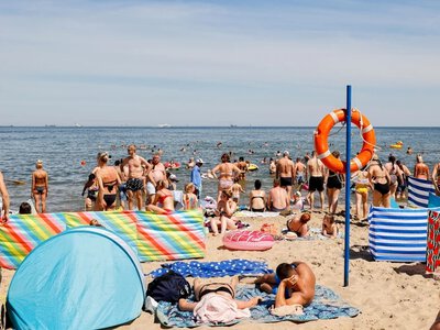 Nad polskim morzem to już plaga. Drażni bardziej niż parawaning i drożyzna