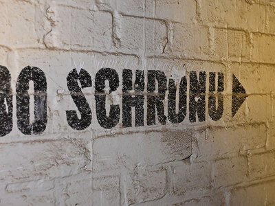 Schrony w Polsce i Europie. Gdzie mieszkańcy mogą znaleźć schronienie?