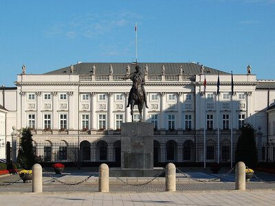 Trwają wielkie przygotowania pod Pałacem Prezydenckim! Tak będzie wyglądać świętowan…
