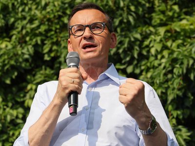 Jaką nazwę będzie miała partia Morawieckiego? Domenę już wykupiono