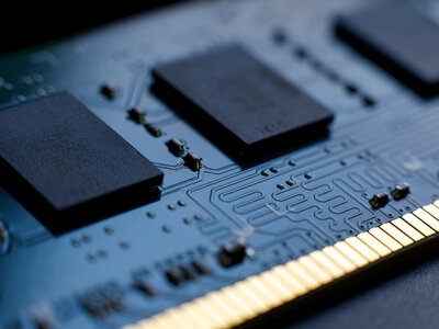 40 miliardów złotych na jedną fabrykę. Rynek pamięci oszalał