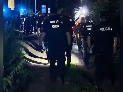 Przemytnicy ludzi zadzwonili na policję po pomoc