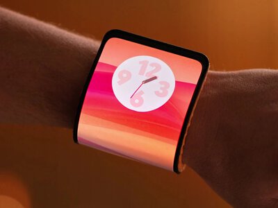 Motorola zjadła grzybki. Składany smartfon na nadgarstek niszczy mi szyszynkę